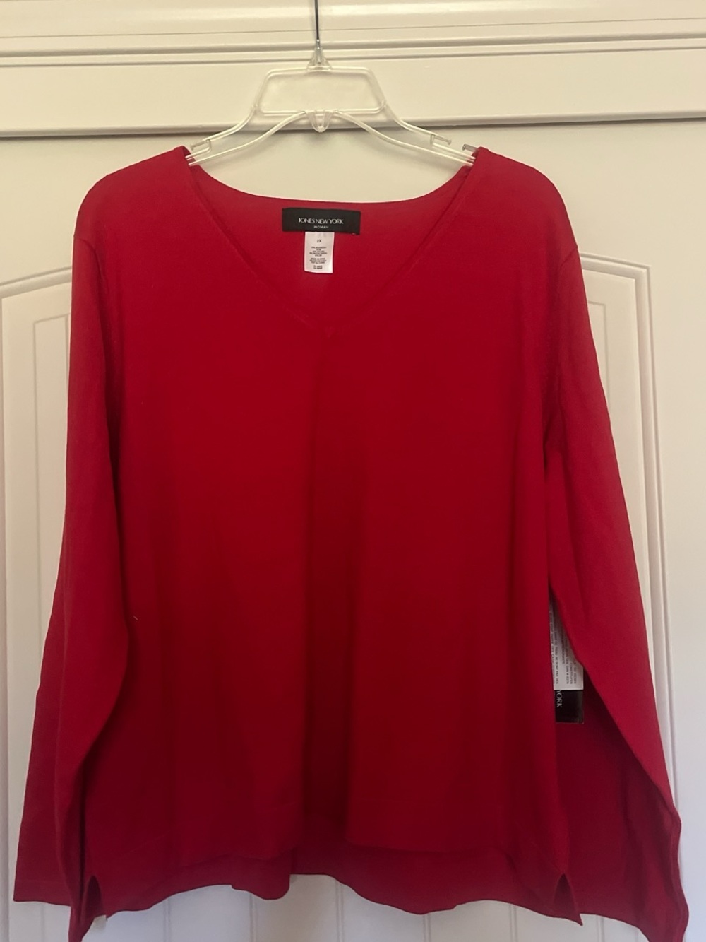 Jones New York Bright Red V-Neck Long Sleeve Tee